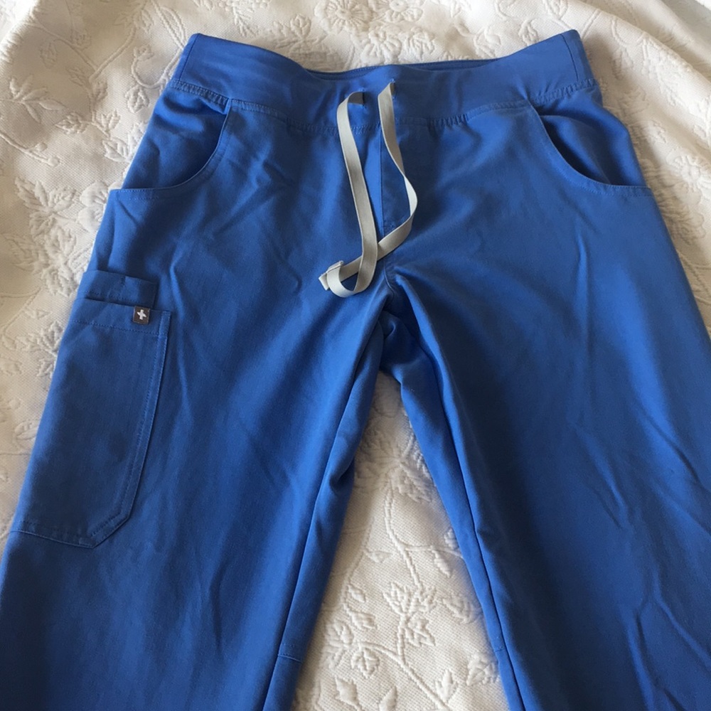 Figs Kade Cargo Scrub Pant Ceil Blue
